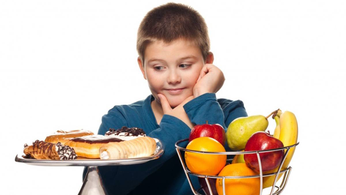 Prevenga la obesidad de sus hijos durante la pandemia