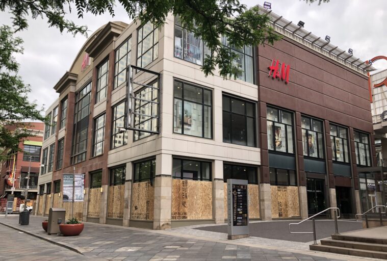 Por si acaso regresan los violentos