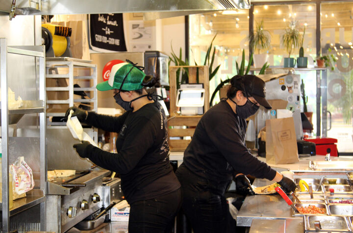 Denver lanza programa para inmigrantes