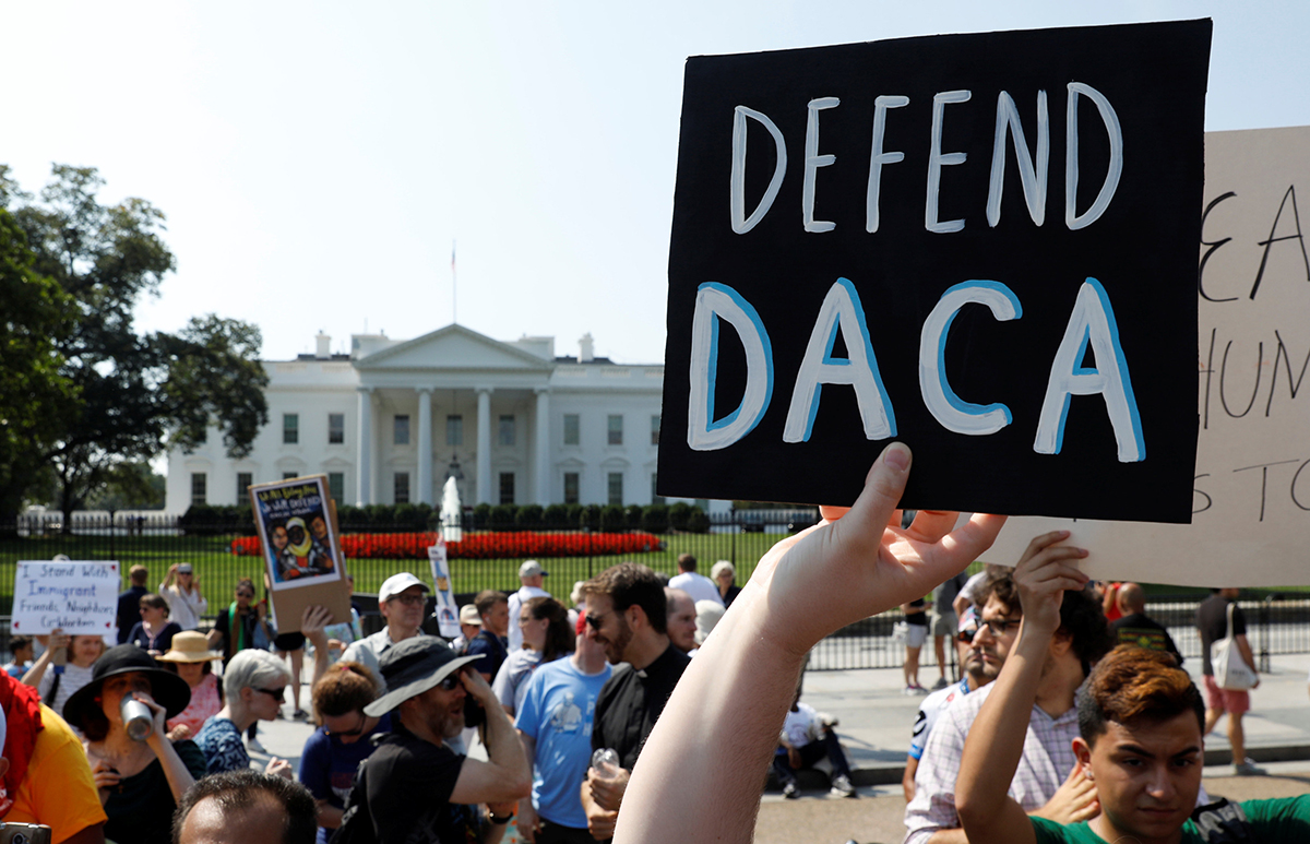 Rechazarán nuevas solicitudes de DACA Refuses To Accept New DACA Applicants