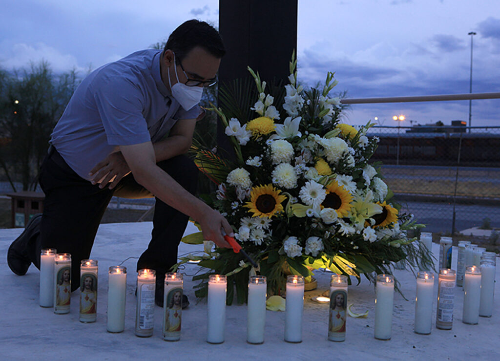 Homenaje a las víctimas de El Paso