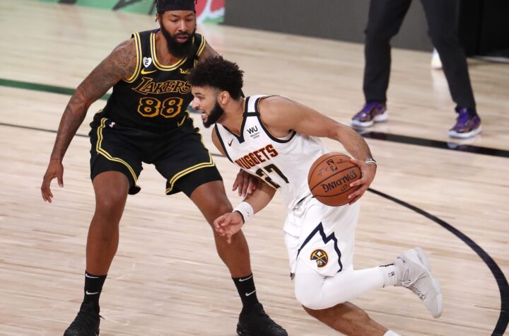 Nuggets caen ante Lakers