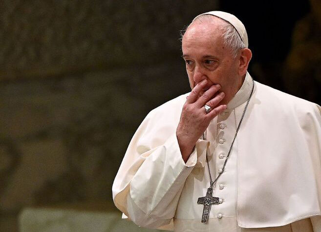 Papa Francisco aboga por uniones