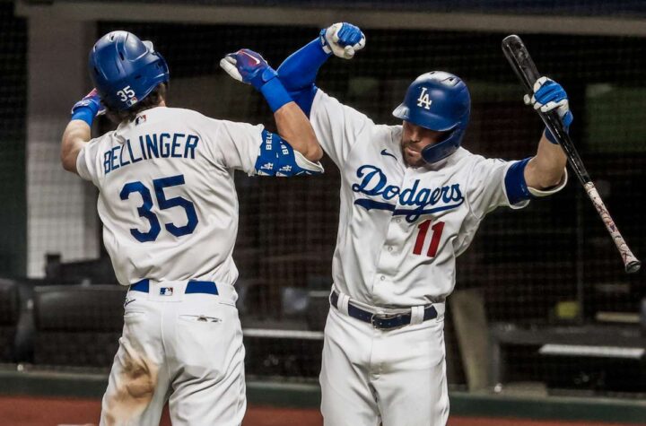 latinos llevan a los Dodgers a una nueva serie