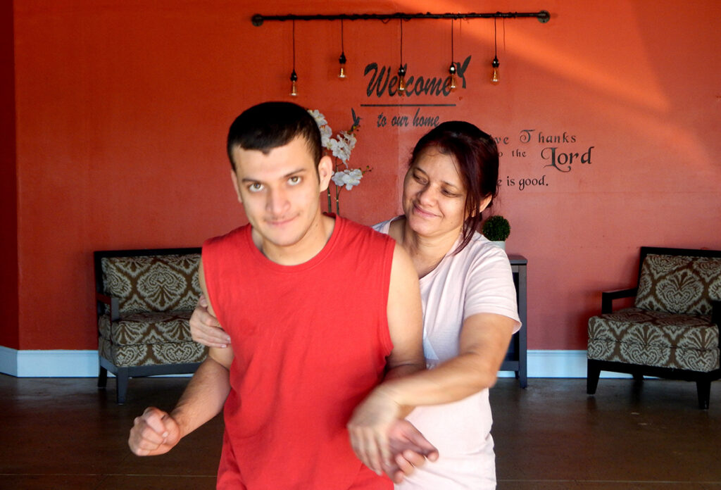 madre e hijo que caminaron desde Honduras