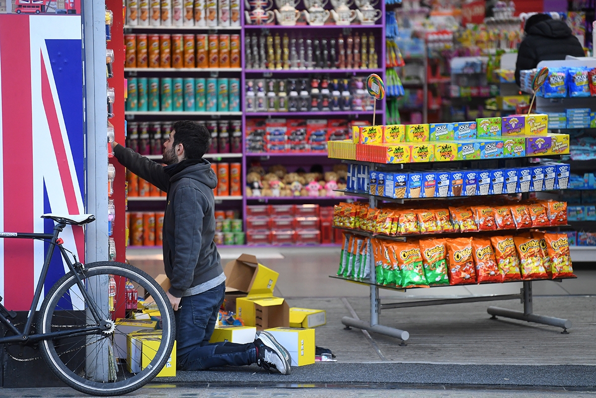 Aprueban nuevas restricciones en Inglaterra