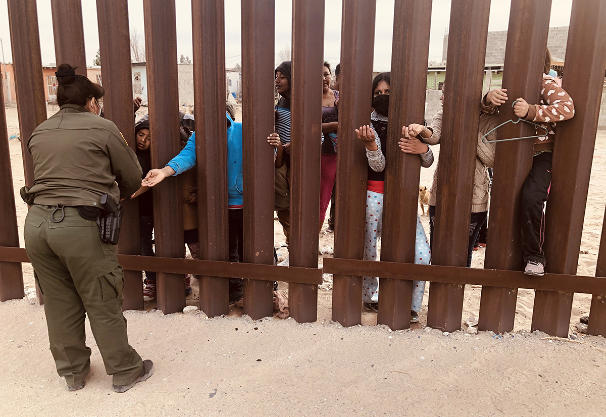 New Year’s Eve on the Border Nochevieja en la frontera