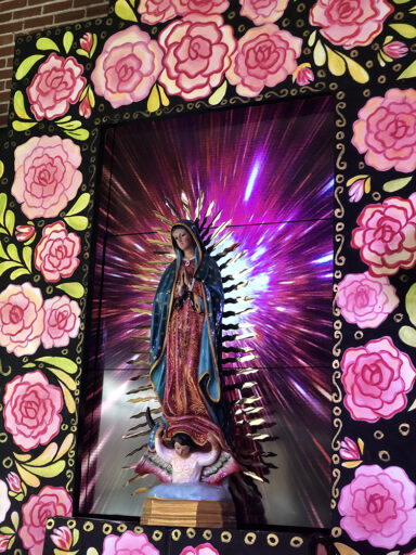 La Virgen de Guadalupe bendice a Denver