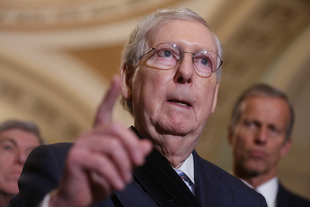 McConnell culpa a Trump