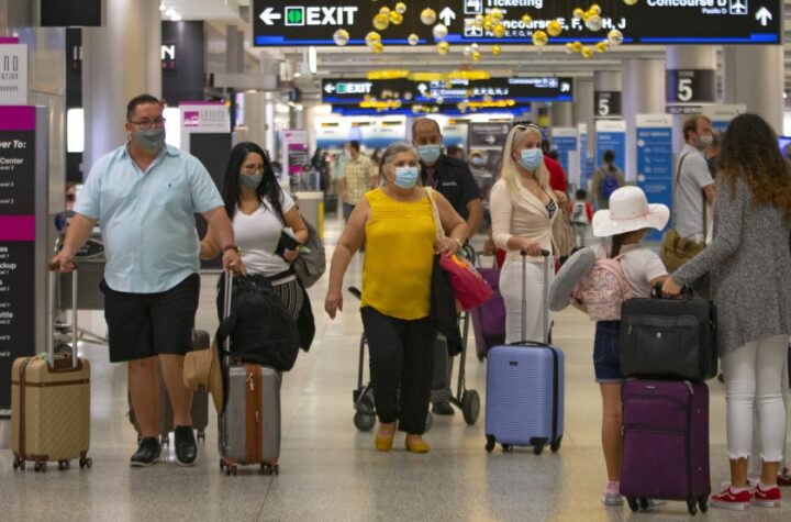 En vigencia requisitos para viajeros extranjeros