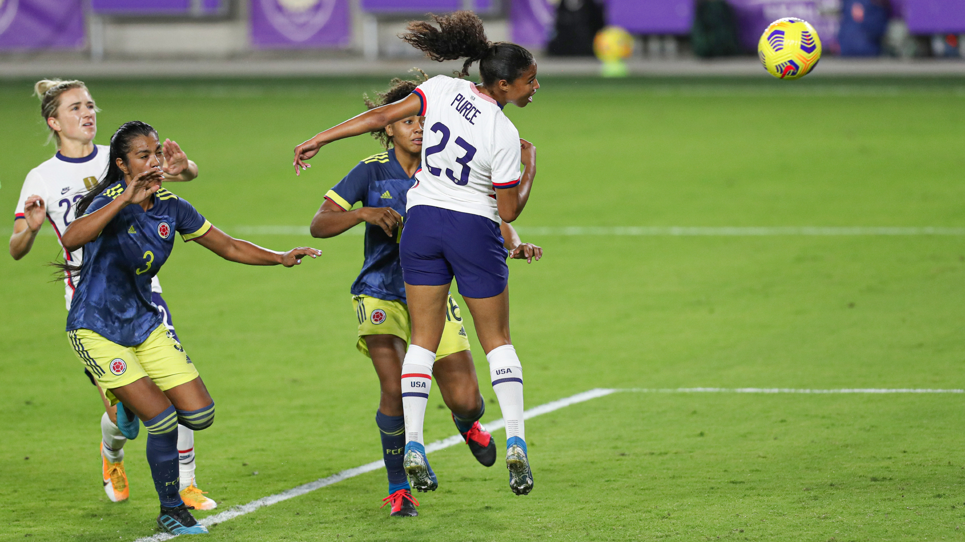 Las Tetracampeonas golearon 6-0 a Colombia
