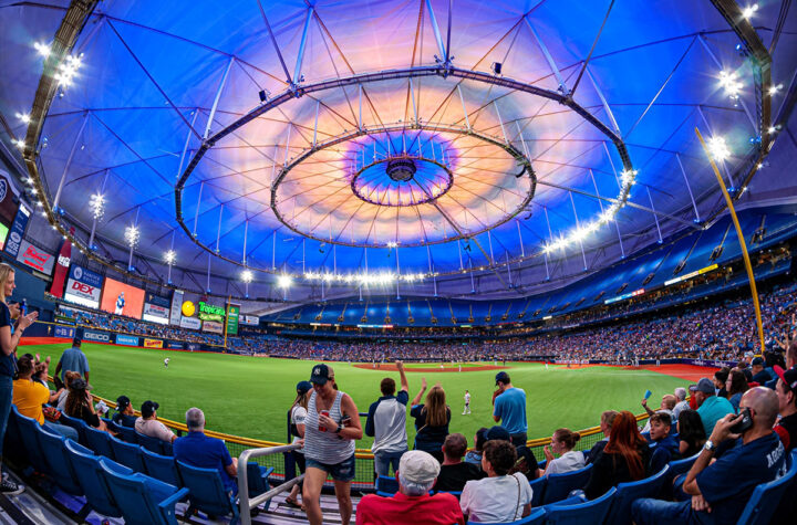 Aficionados podrán regresar a los estadio de béisbol