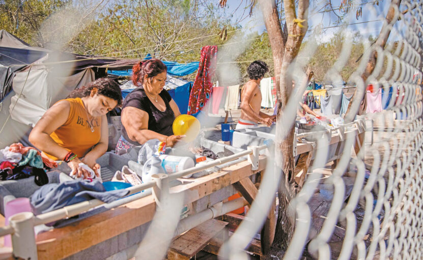 Roberta Jacobson: “Hay que  cerrar el campamento de migrantes de Matamoros”