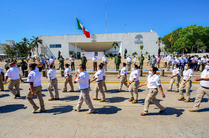 México cierra frontera con Guatemala para detener caravanas migrantes