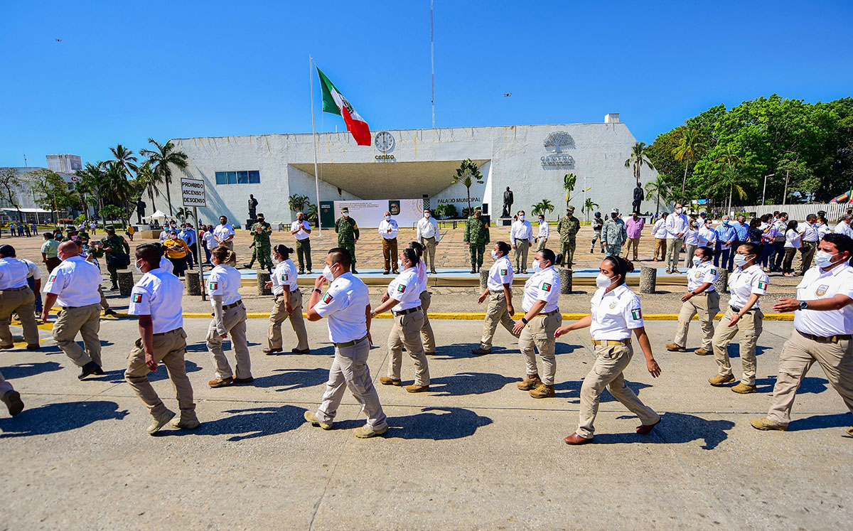 México cierra frontera con Guatemala para detener caravanas migrantes