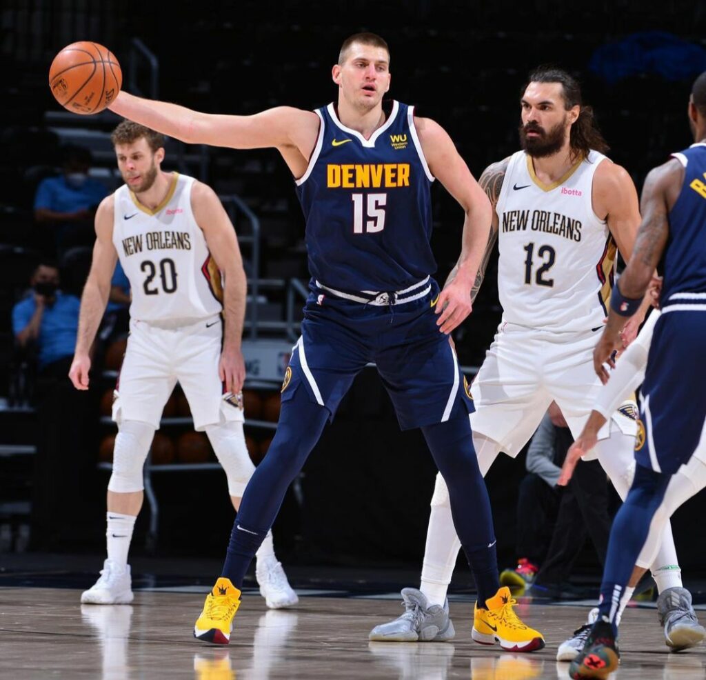 Los Pelícanos cortaron 113-108 la racha ganadora de los Nuggets