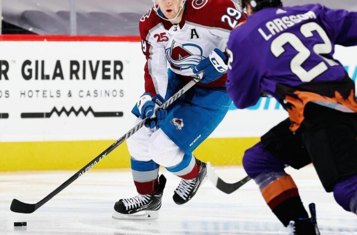 Los Colorado Avalanche siguen ganando y goleando