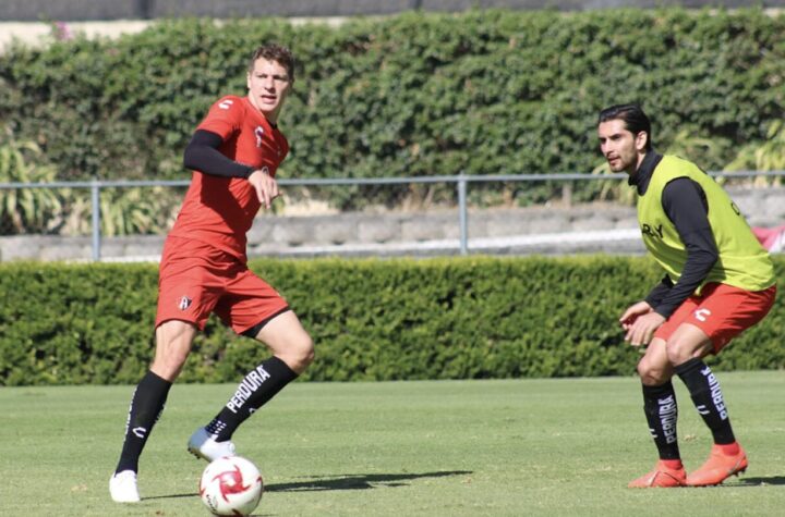 El argentino Furch anuncia regreso a las canchas para el final del Clausura