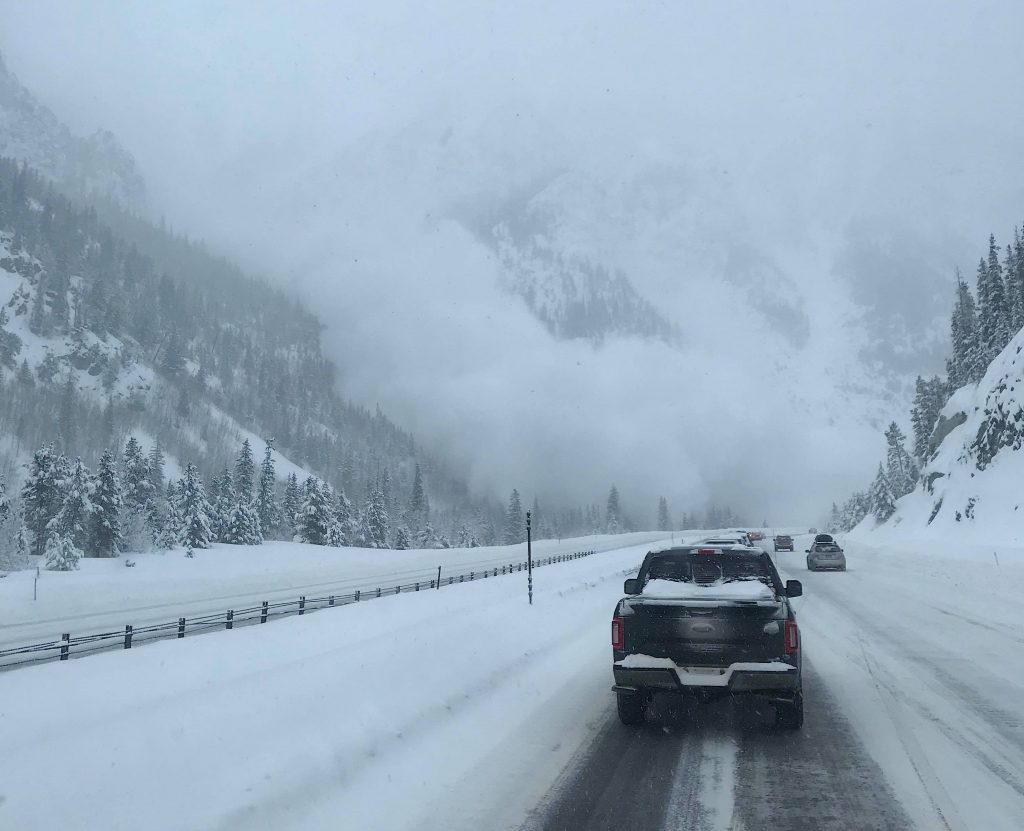 CDOT recomienda no usar las autopistas ante llegada de más nieve