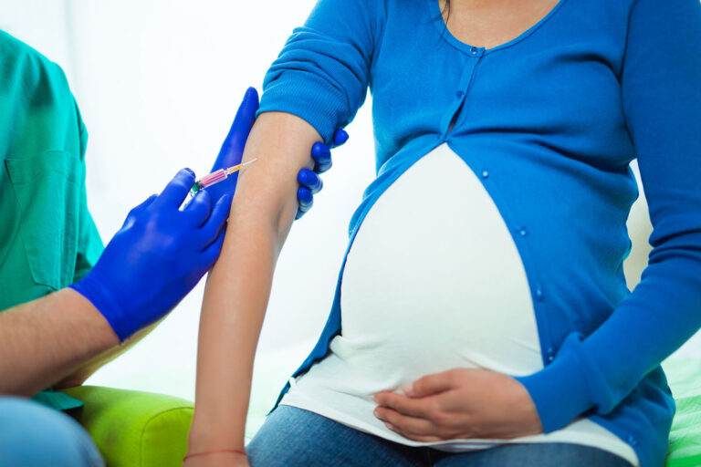 Fernando Holguín: “Recomiendo a las embarazadas que se vacunen”