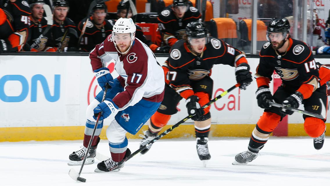 Los Avalanche blanquearon a los Ducks 2 a 0