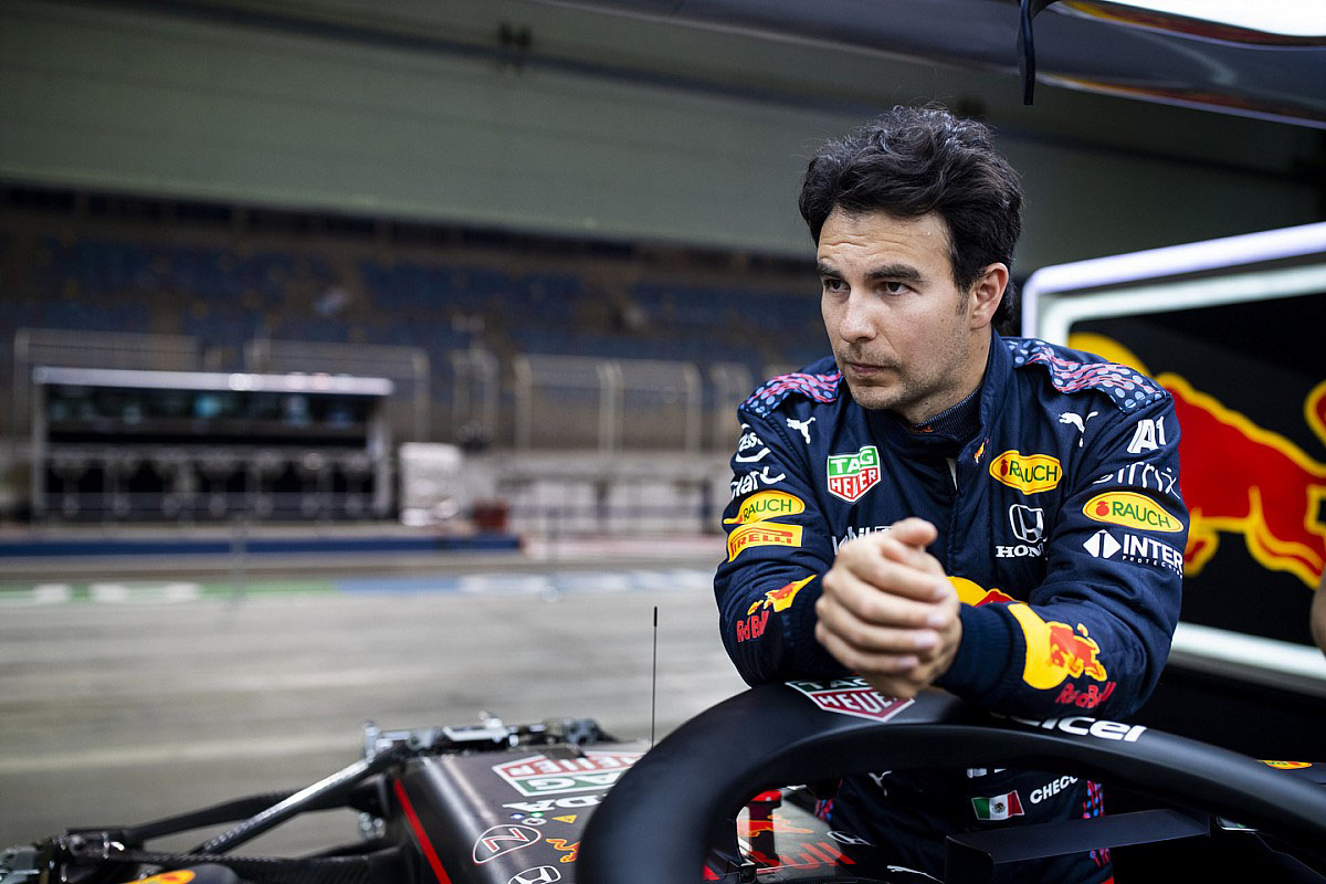 Checo Pérez: "Quedar taponado por Lando comprometió nuestra carrera"