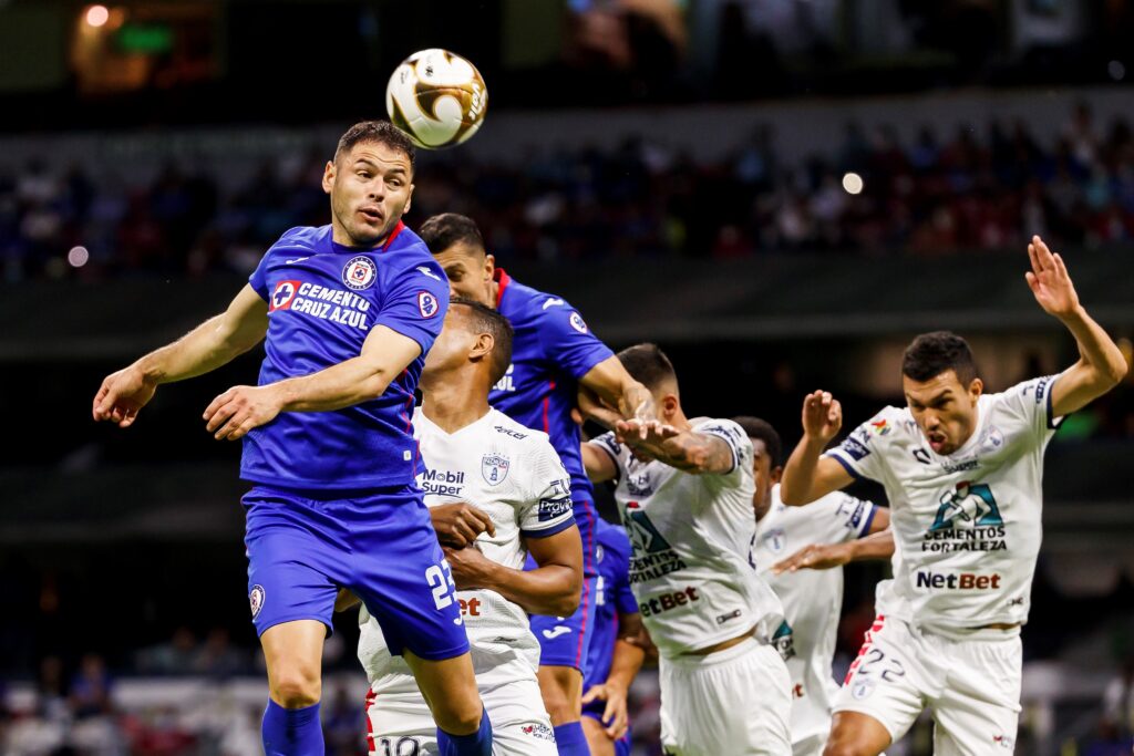 Cruz Azul y Santos miden fuerzas en la ida del Guardianes 2021
