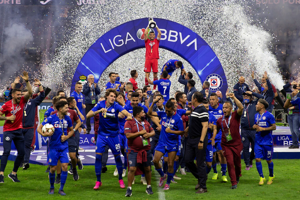 Verbo “cruzazulear” desaparece del diccionario del fútbol mexicano