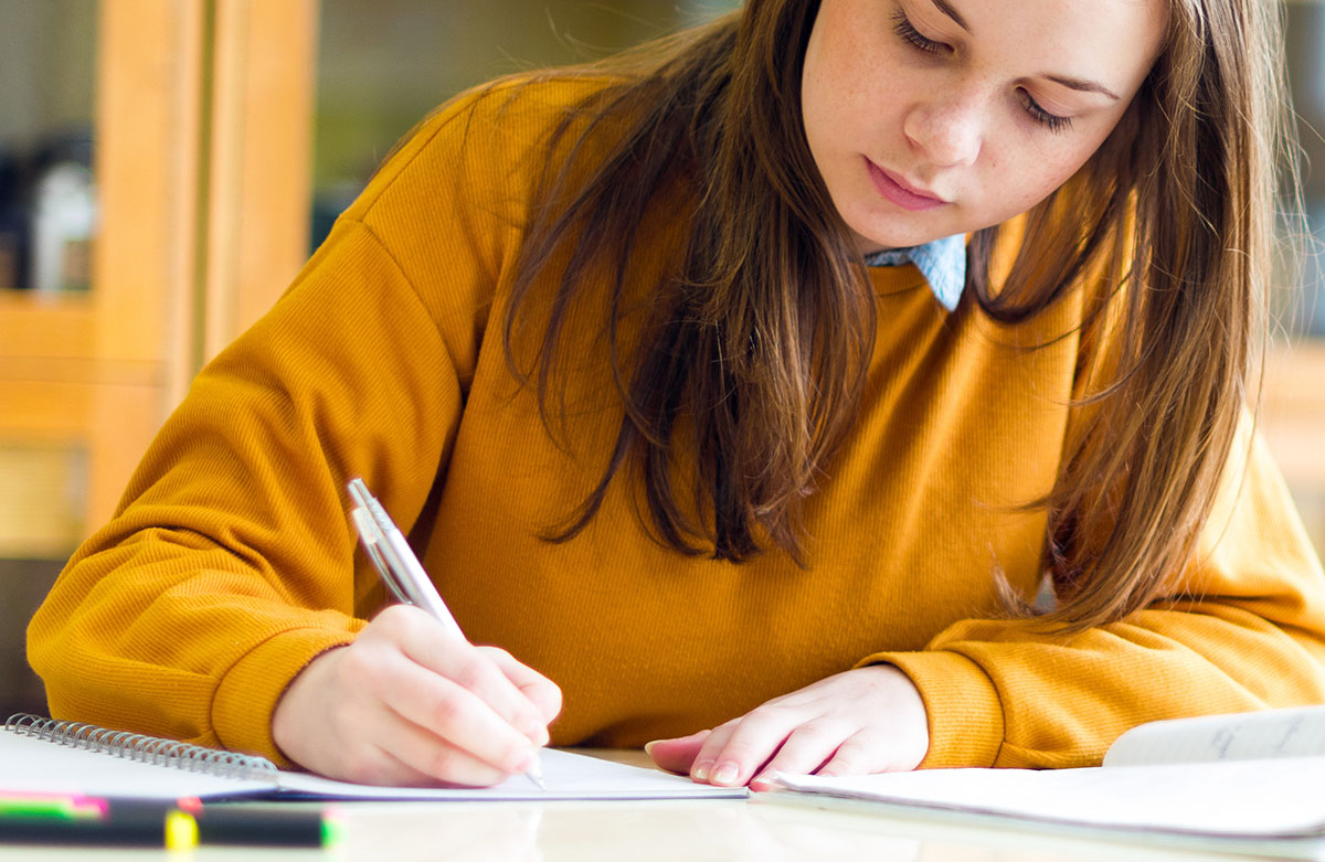 MSU Denver Launches Support Program for Lowest-Income Students MSU lanza programa de apoyo para estudiantes de bajos ingresos