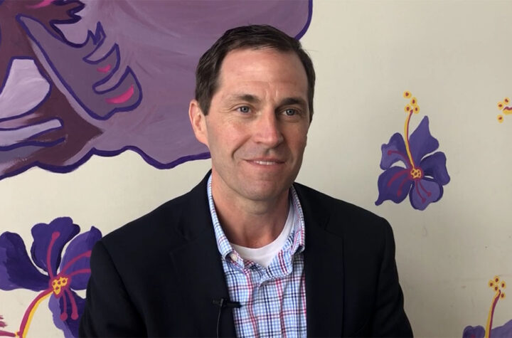 Crow: “Hay discusiones bipartidistas sobre la reforma migratoria en el Senado”