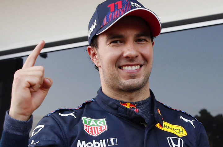 Checo sigue batallando