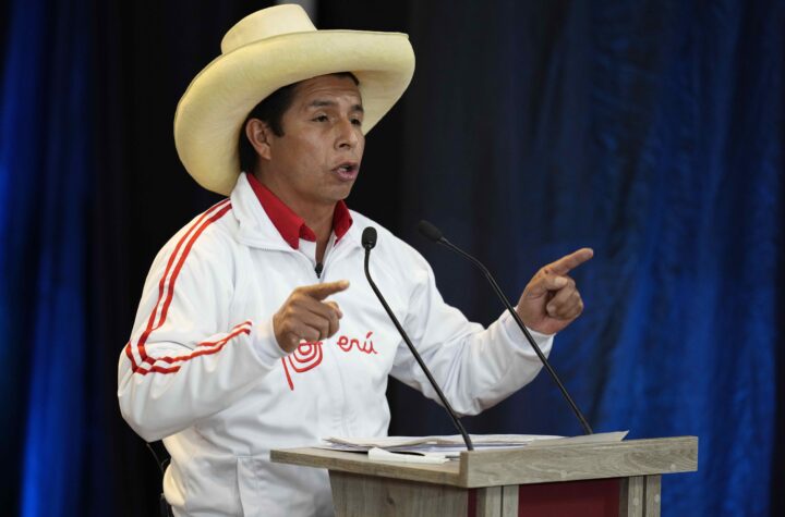 Pedro Castillo, el maestro rural conservador que pide cambios radicales