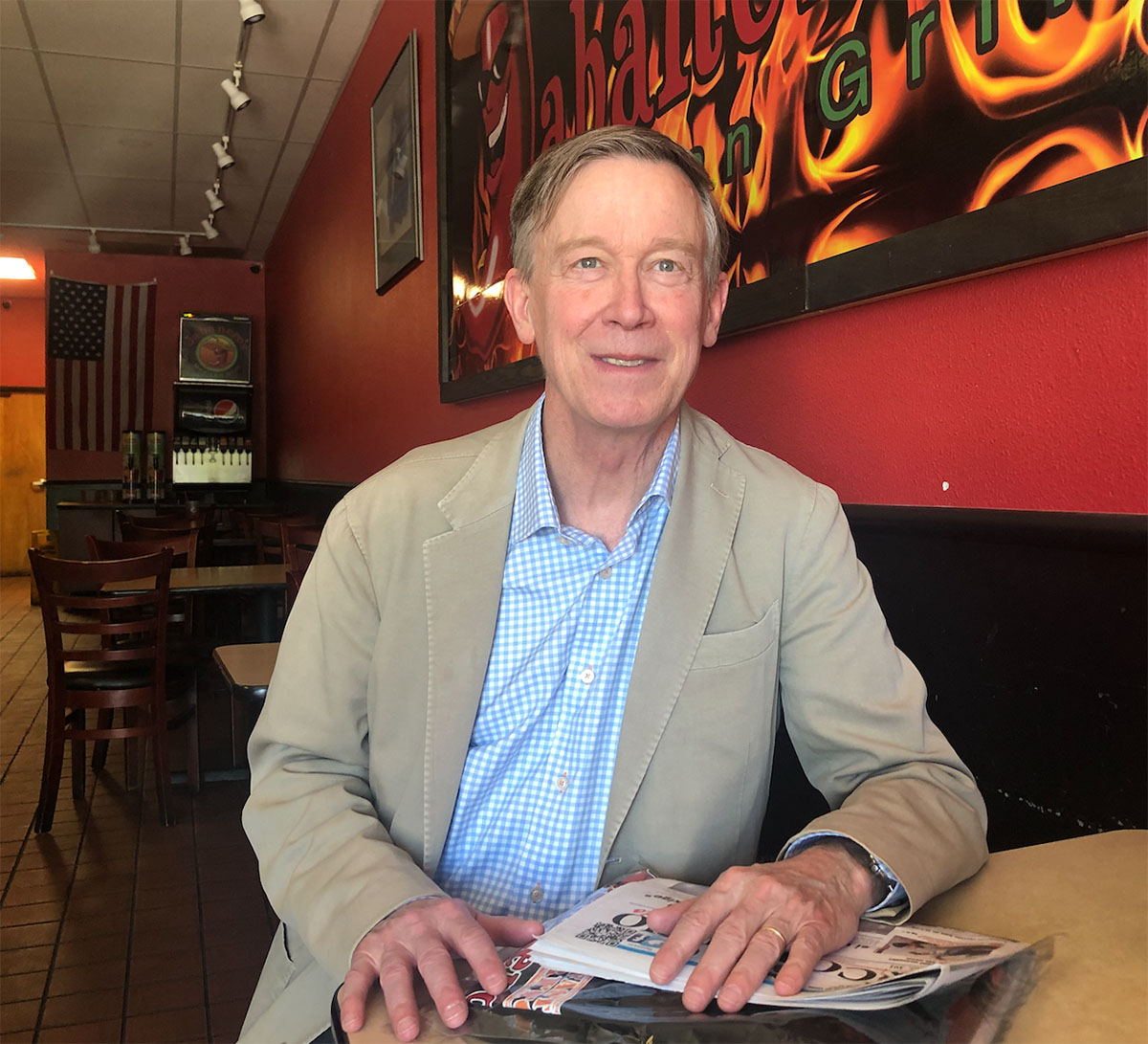 Hickenlooper: “Este es el momento para aprobar la reforma migratoria”