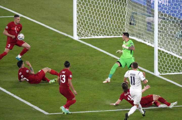 Victoria de Italia en primera jornada de la Eurocopa