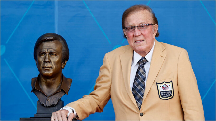 Manning inducido al Salón de la Fama