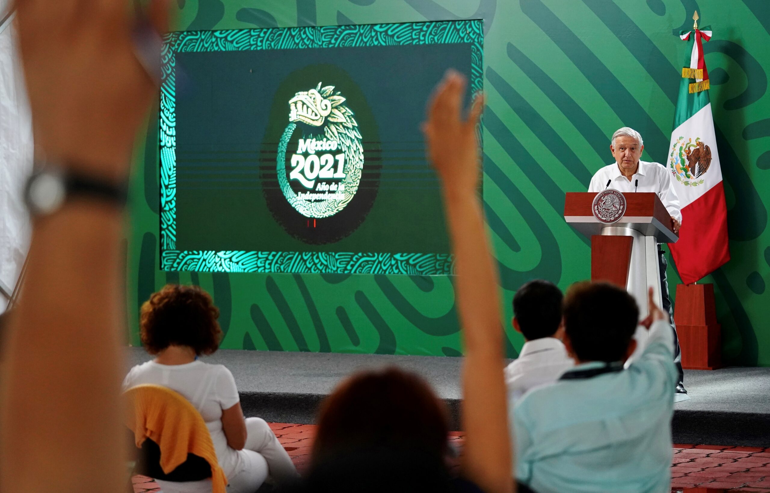 Fracasó consulta de López Obrador contra expresidentes