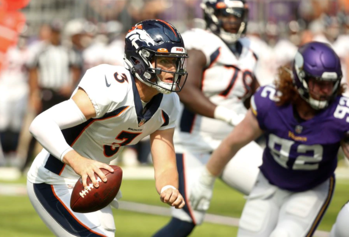 Buen juego de Lock y Bridgewater frente a los Vikings