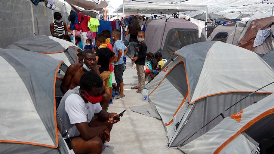 Centenares de haitianos se trasladan a Reynosa