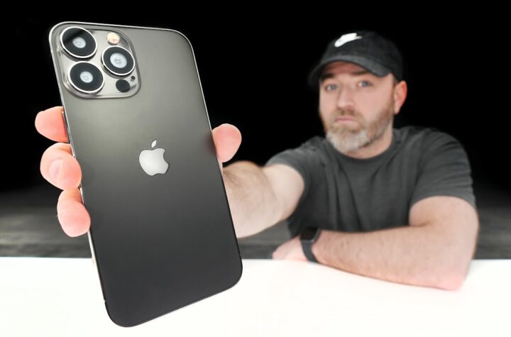 Con cámara profesional