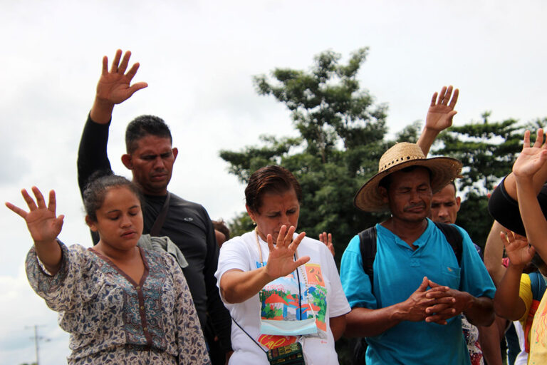 Migrantes alistan caravana desde el sur de México