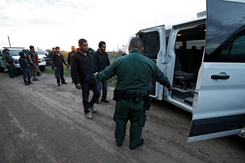 Arrestos en la frontera superan el millón y medio de personas