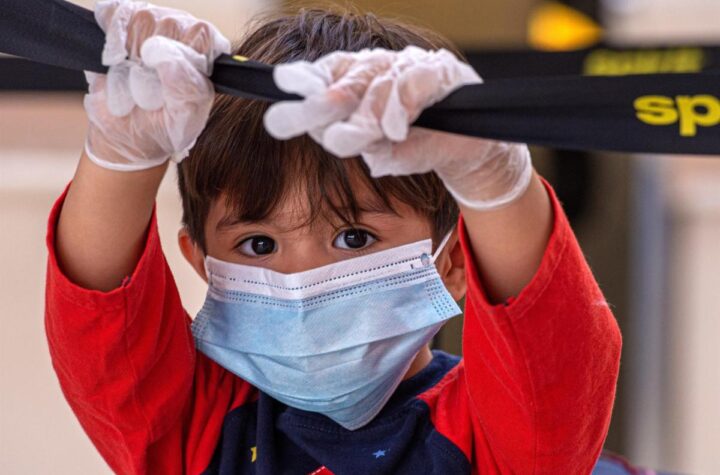 Children under 11 years old are vaccinated in Colorado