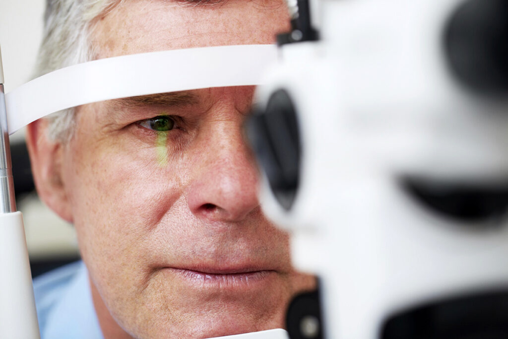 An eye exam can save your life Un examen de la vista puede salvar su vida