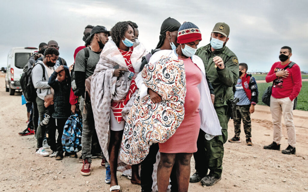 Revisar "Quédate en México"