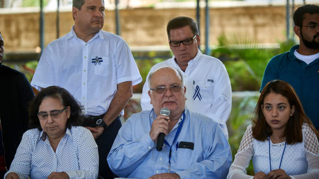 Opositores en estado crítico