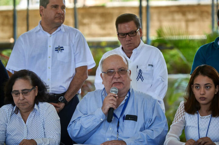 Opositores en estado crítico