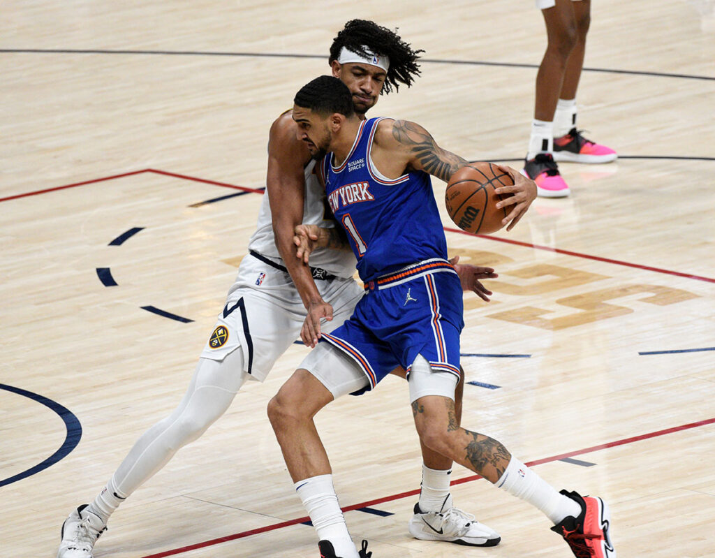 Buscando un defensor