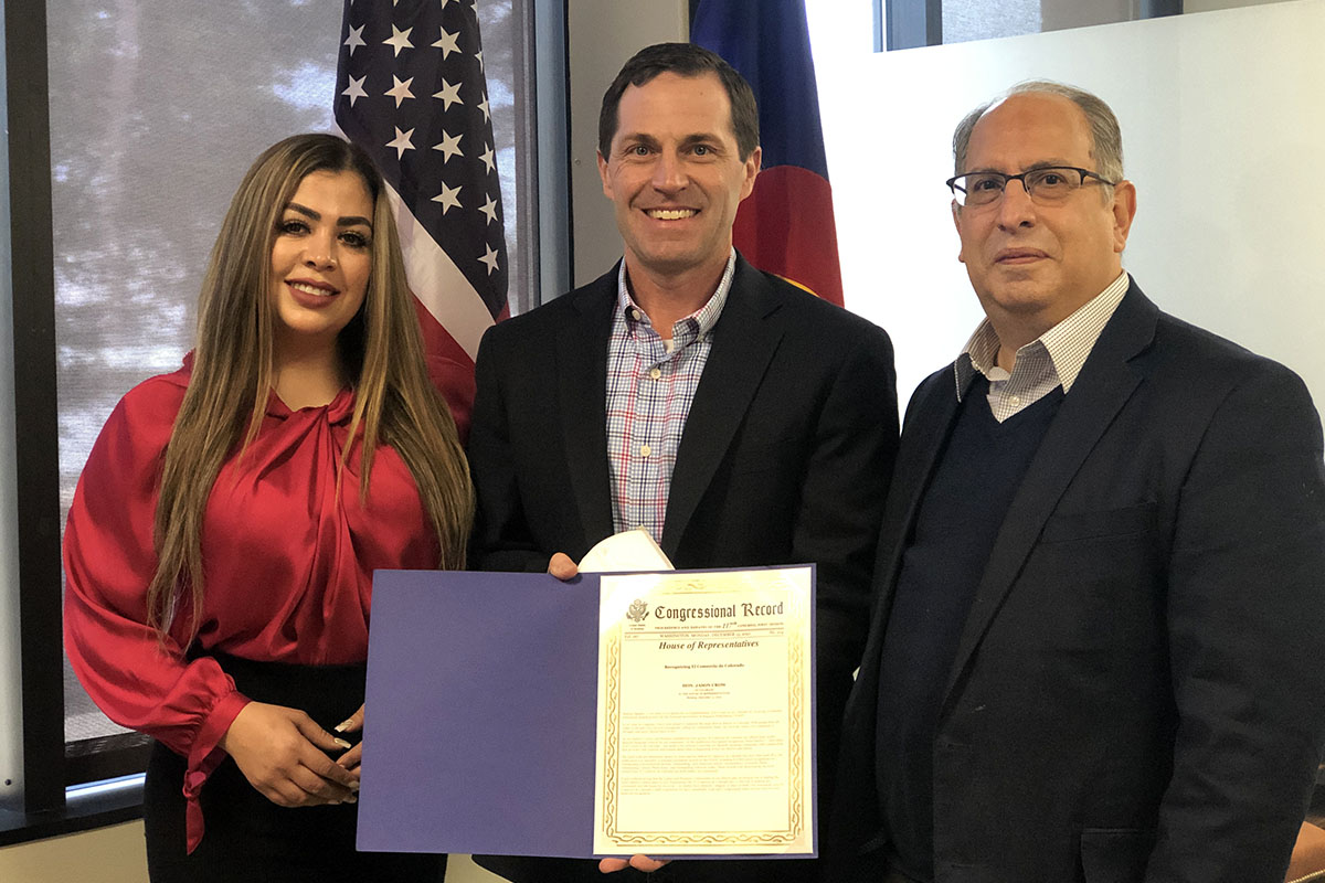 Recognition Granted to El Comercio de Colorado Otorgan reconocimiento a El Comercio de Colorado