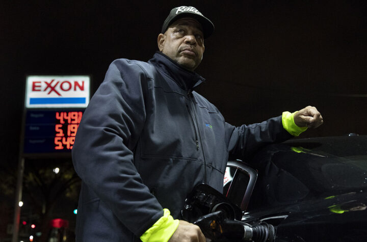 US Urges Oil Companies to Increase Production EEUU urge a petroleras a elevar su producción