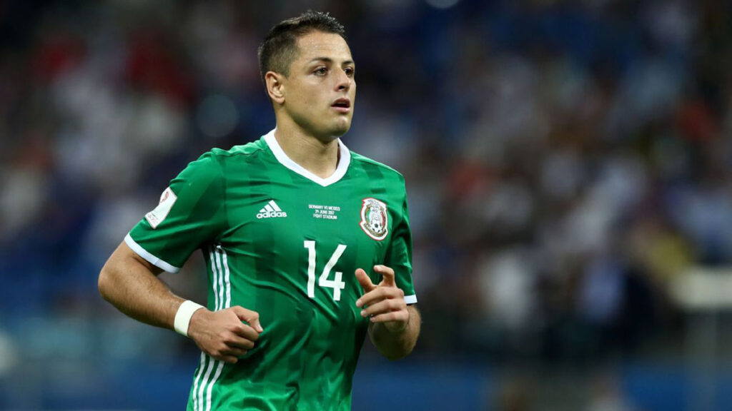 Claudio Suárez: “Chicharito no jugará en Mundial de Qatar”